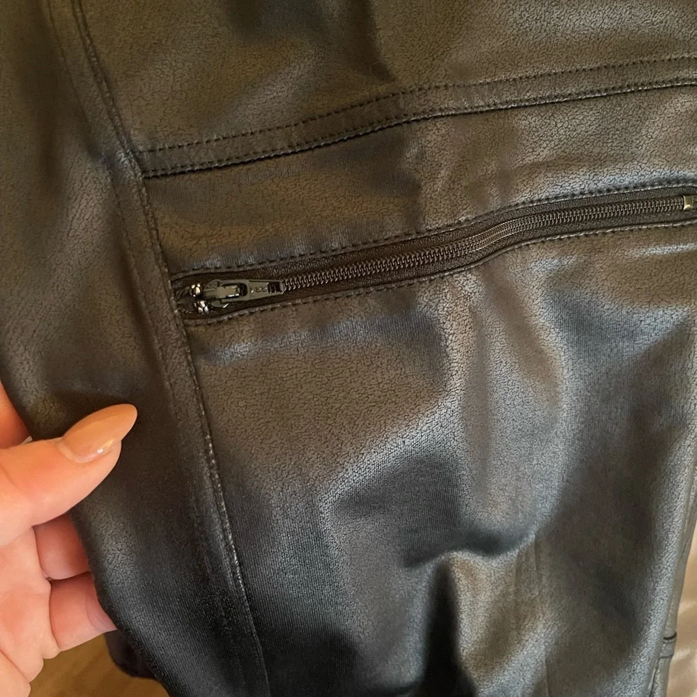 Bar lll faux leather Leggings - Picture 9 of 12